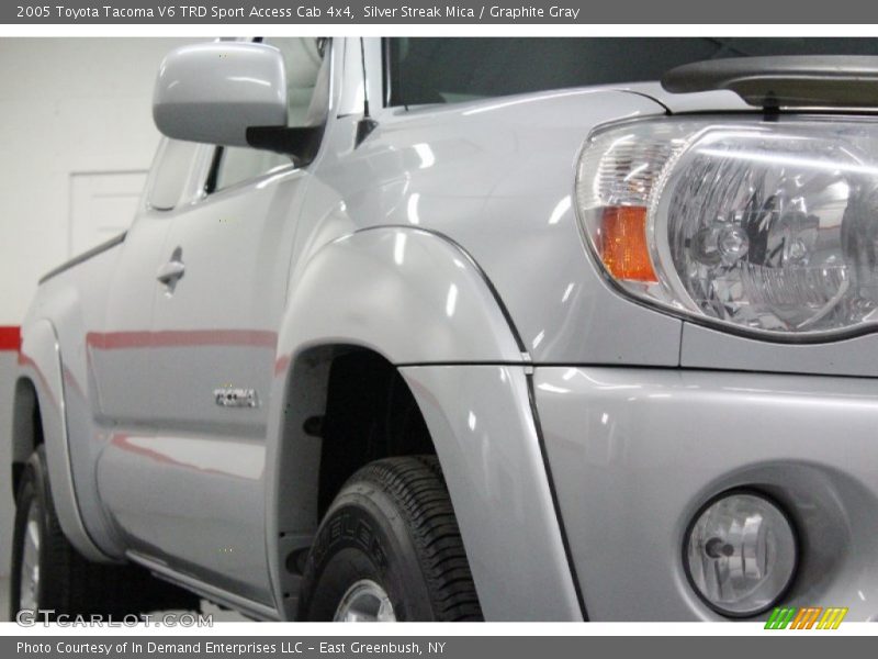 Silver Streak Mica / Graphite Gray 2005 Toyota Tacoma V6 TRD Sport Access Cab 4x4