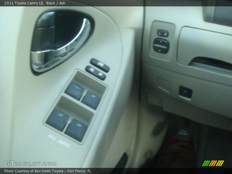 Black / Ash 2011 Toyota Camry LE