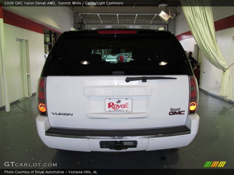 Summit White / Cocoa/Light Cashmere 2008 GMC Yukon Denali AWD