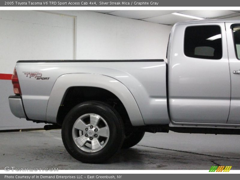 Silver Streak Mica / Graphite Gray 2005 Toyota Tacoma V6 TRD Sport Access Cab 4x4