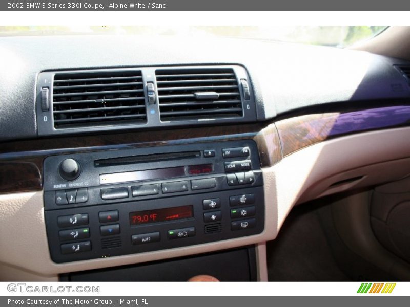 Alpine White / Sand 2002 BMW 3 Series 330i Coupe