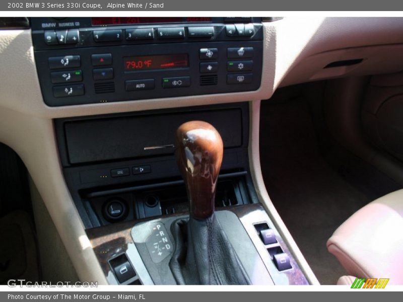 Alpine White / Sand 2002 BMW 3 Series 330i Coupe