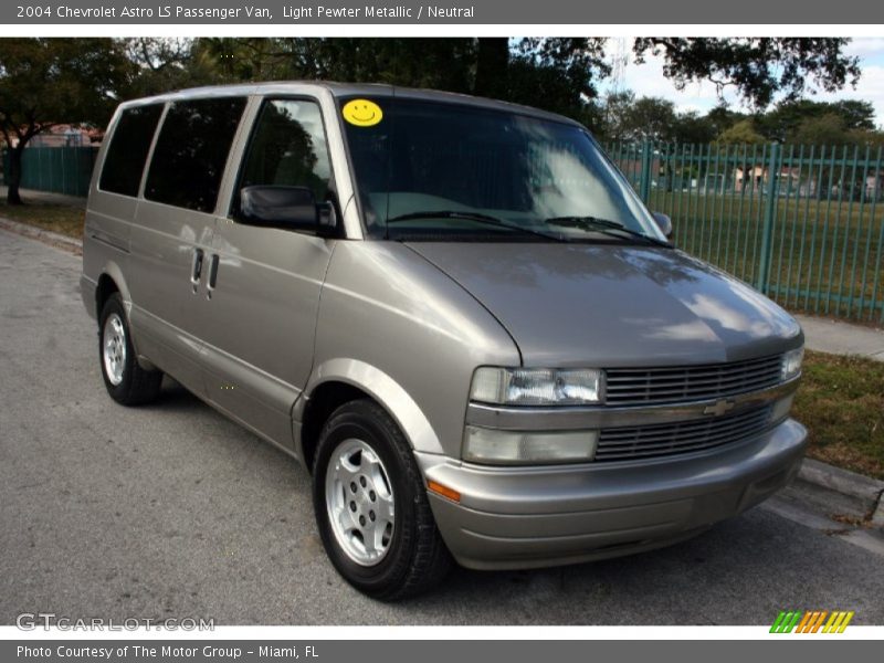 Light Pewter Metallic / Neutral 2004 Chevrolet Astro LS Passenger Van