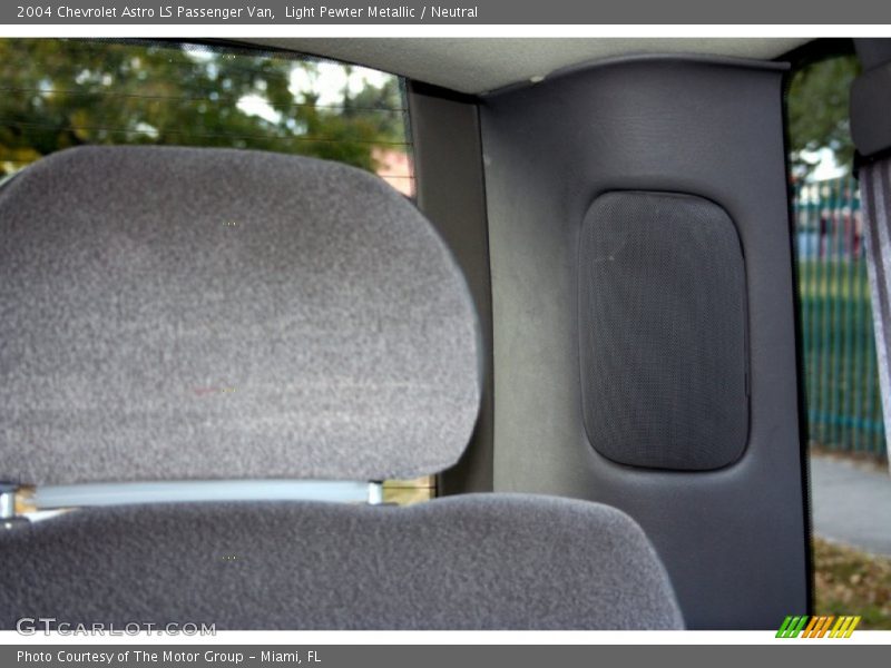 Light Pewter Metallic / Neutral 2004 Chevrolet Astro LS Passenger Van