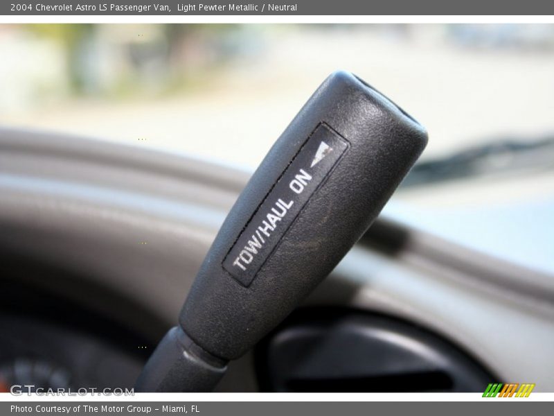 Light Pewter Metallic / Neutral 2004 Chevrolet Astro LS Passenger Van