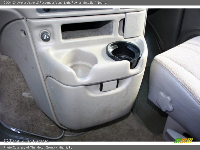 Light Pewter Metallic / Neutral 2004 Chevrolet Astro LS Passenger Van