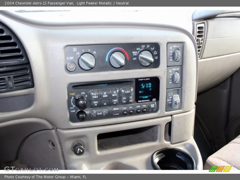 Light Pewter Metallic / Neutral 2004 Chevrolet Astro LS Passenger Van