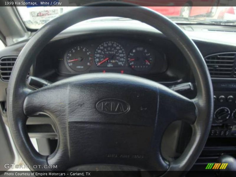 White / Gray 1999 Kia Sportage