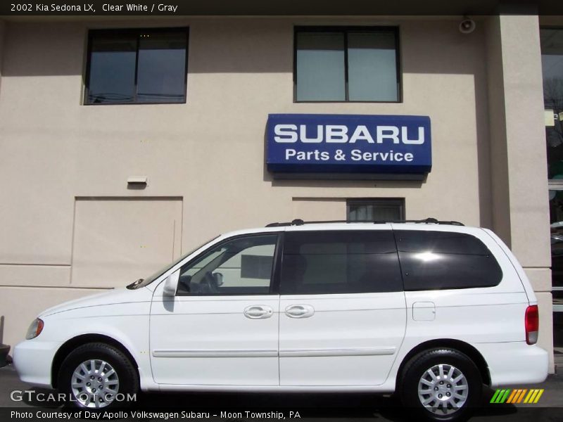 Clear White / Gray 2002 Kia Sedona LX