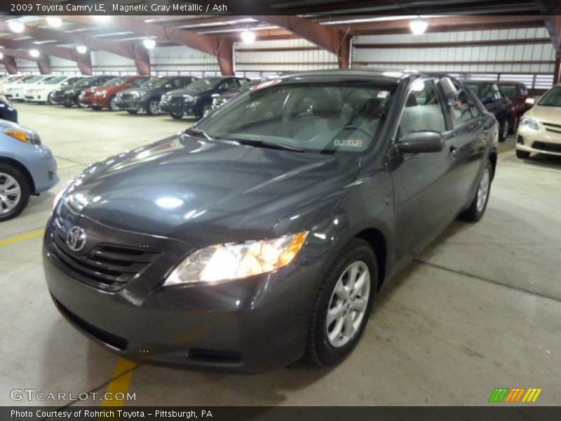 Magnetic Gray Metallic / Ash 2009 Toyota Camry LE