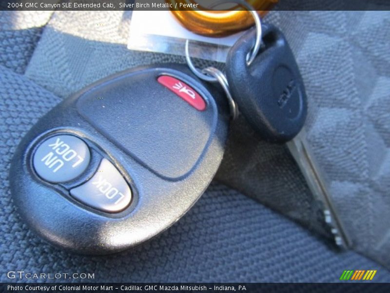 Keys of 2004 Canyon SLE Extended Cab