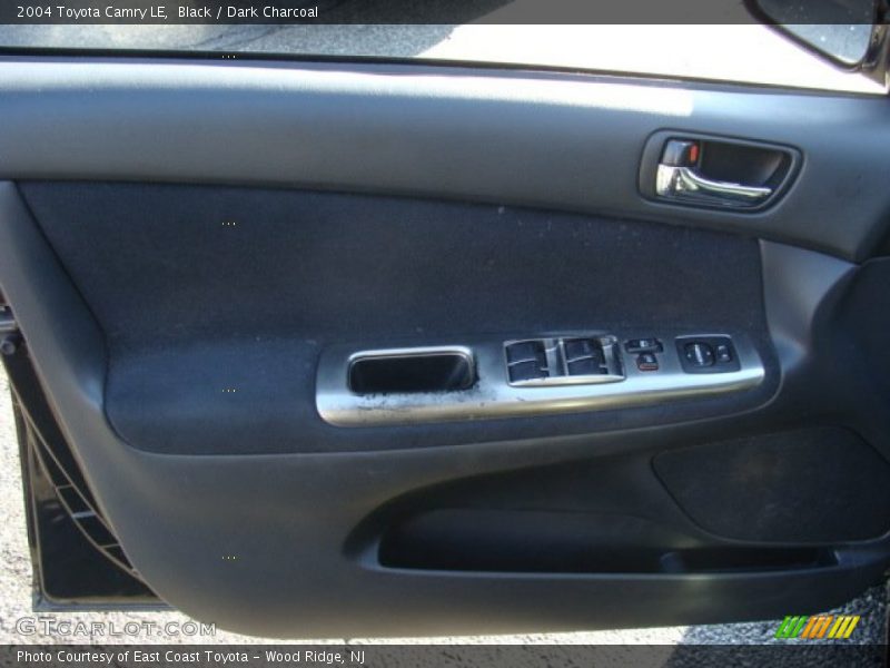 Black / Dark Charcoal 2004 Toyota Camry LE