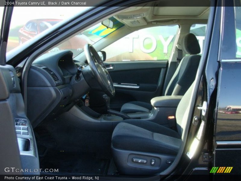 Black / Dark Charcoal 2004 Toyota Camry LE