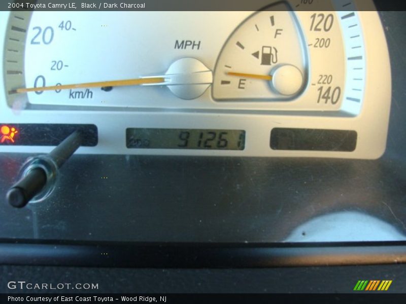 Black / Dark Charcoal 2004 Toyota Camry LE