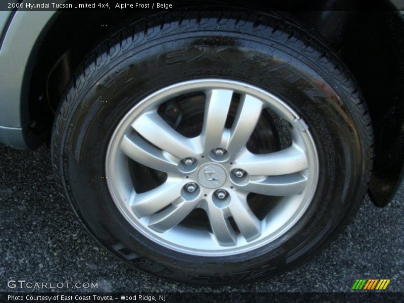 Alpine Frost / Beige 2006 Hyundai Tucson Limited 4x4