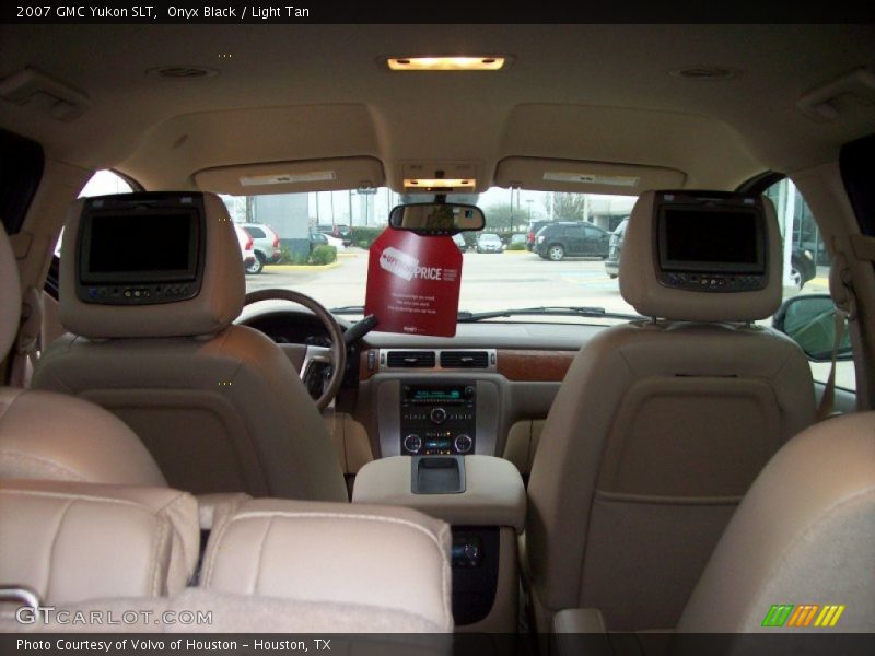 Onyx Black / Light Tan 2007 GMC Yukon SLT