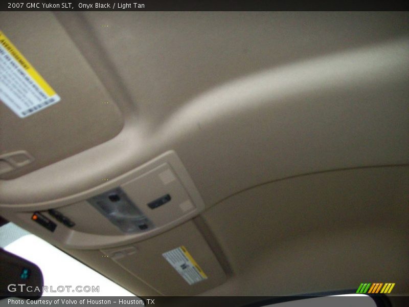 Onyx Black / Light Tan 2007 GMC Yukon SLT