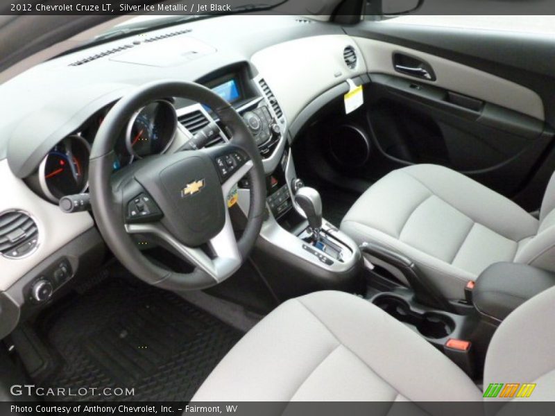 Silver Ice Metallic / Jet Black 2012 Chevrolet Cruze LT