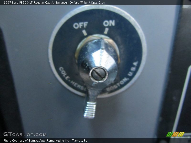 Controls of 1997 F350 XLT Regular Cab Ambulance