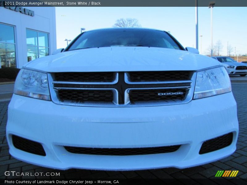 Stone White / Black 2011 Dodge Avenger Mainstreet
