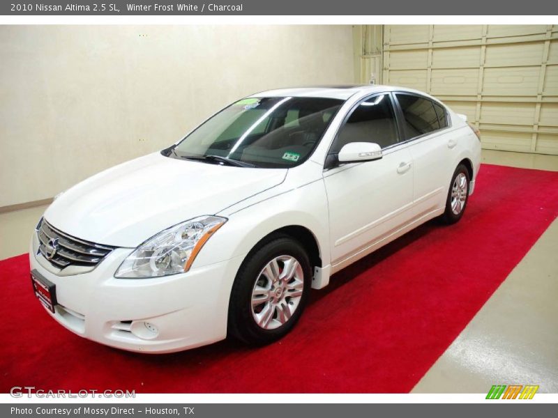 Winter Frost White / Charcoal 2010 Nissan Altima 2.5 SL