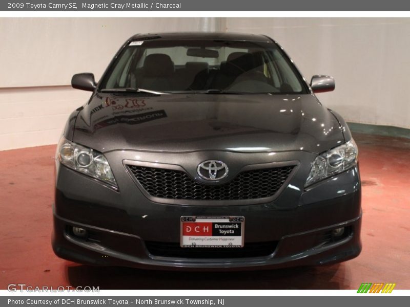 Magnetic Gray Metallic / Charcoal 2009 Toyota Camry SE
