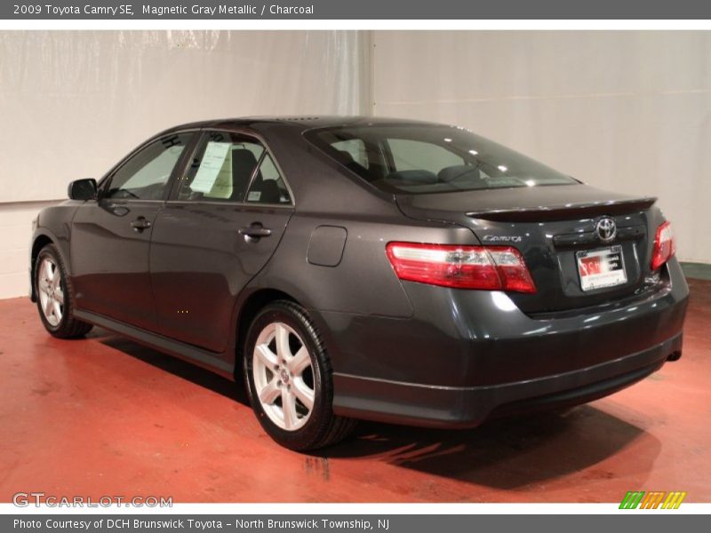 Magnetic Gray Metallic / Charcoal 2009 Toyota Camry SE