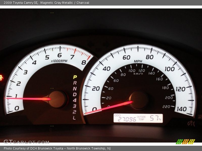 Magnetic Gray Metallic / Charcoal 2009 Toyota Camry SE