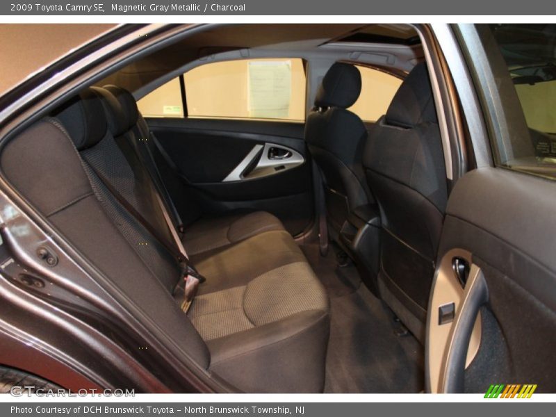 Magnetic Gray Metallic / Charcoal 2009 Toyota Camry SE