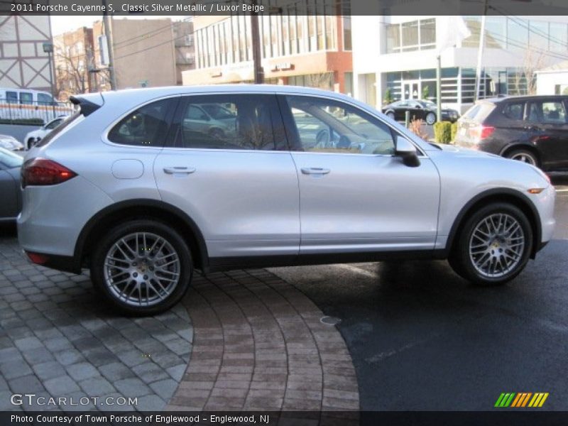 Classic Silver Metallic / Luxor Beige 2011 Porsche Cayenne S