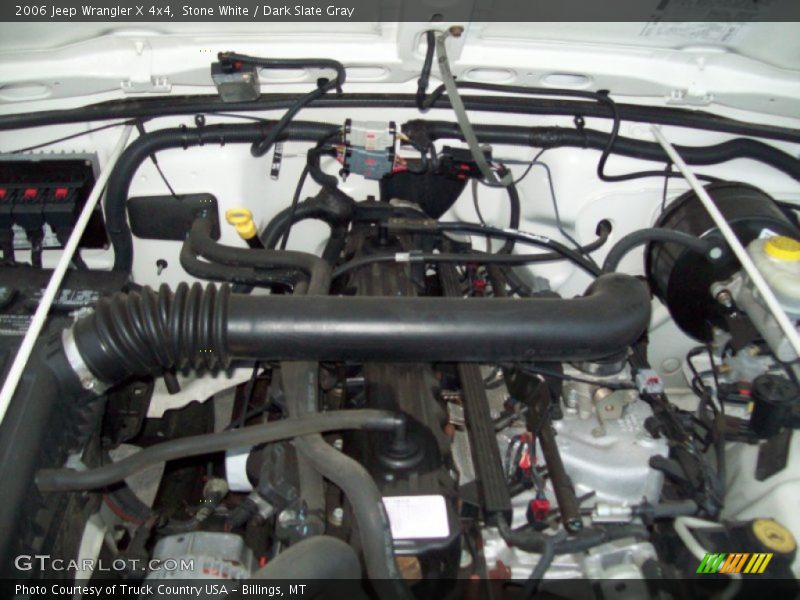Stone White / Dark Slate Gray 2006 Jeep Wrangler X 4x4