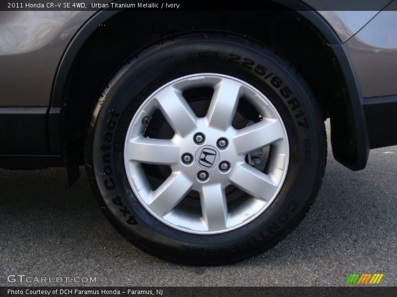 Urban Titanium Metallic / Ivory 2011 Honda CR-V SE 4WD
