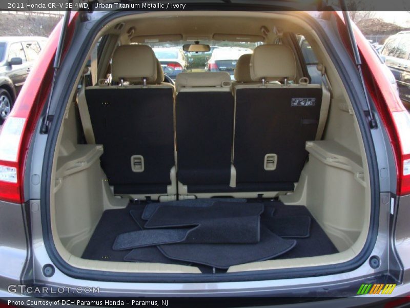 Urban Titanium Metallic / Ivory 2011 Honda CR-V SE 4WD