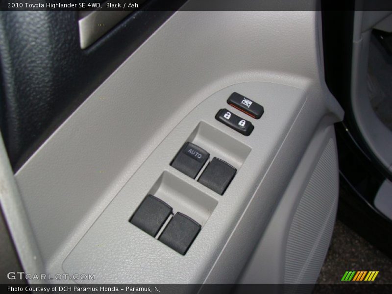 Black / Ash 2010 Toyota Highlander SE 4WD