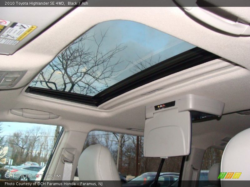 Black / Ash 2010 Toyota Highlander SE 4WD