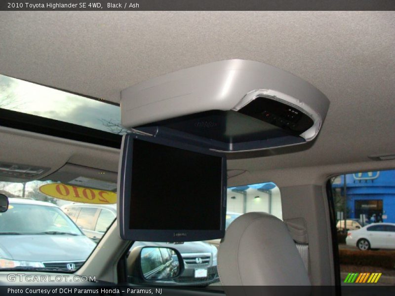 Black / Ash 2010 Toyota Highlander SE 4WD