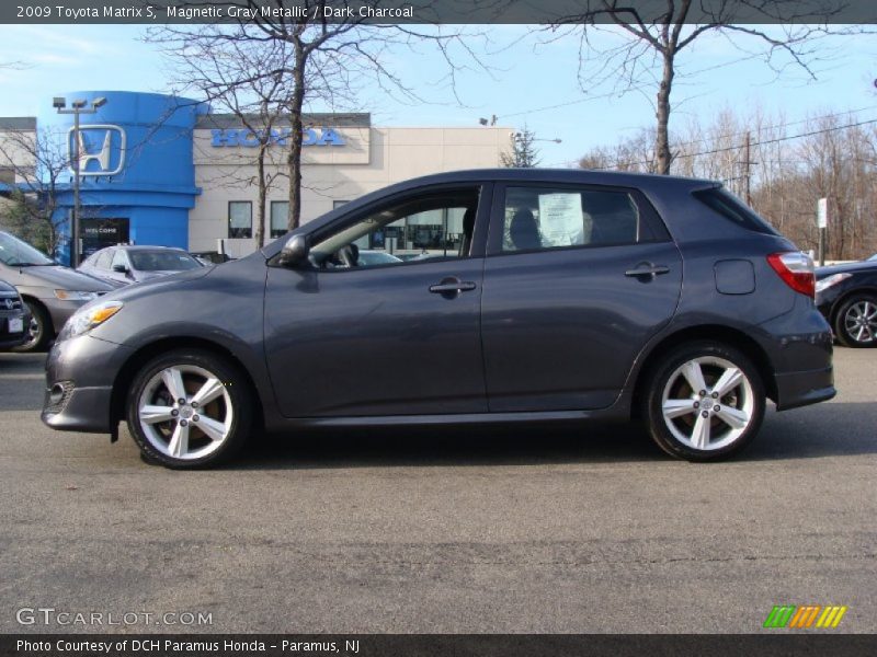 Magnetic Gray Metallic / Dark Charcoal 2009 Toyota Matrix S