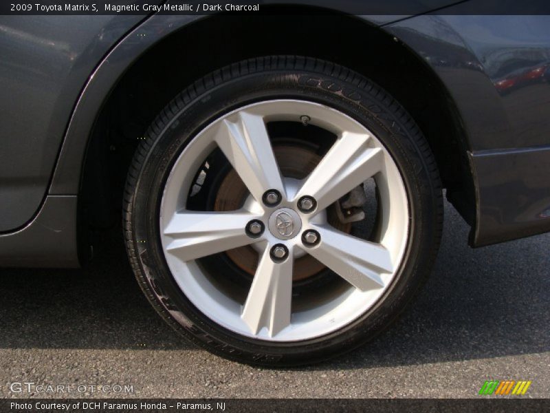 Magnetic Gray Metallic / Dark Charcoal 2009 Toyota Matrix S