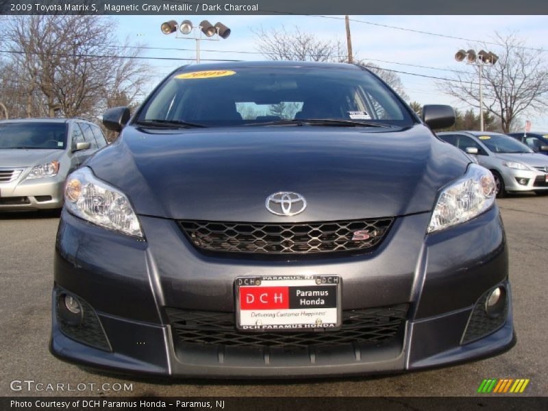 Magnetic Gray Metallic / Dark Charcoal 2009 Toyota Matrix S