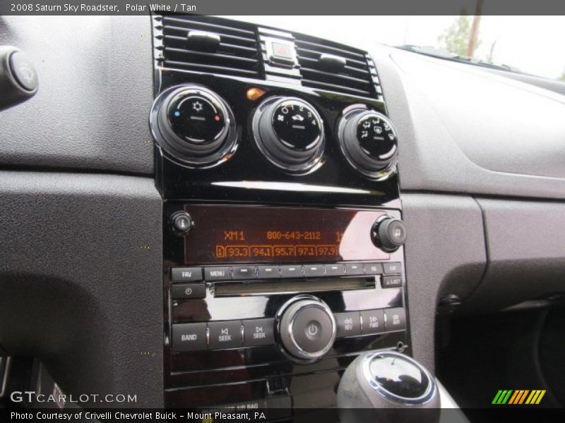 Polar White / Tan 2008 Saturn Sky Roadster