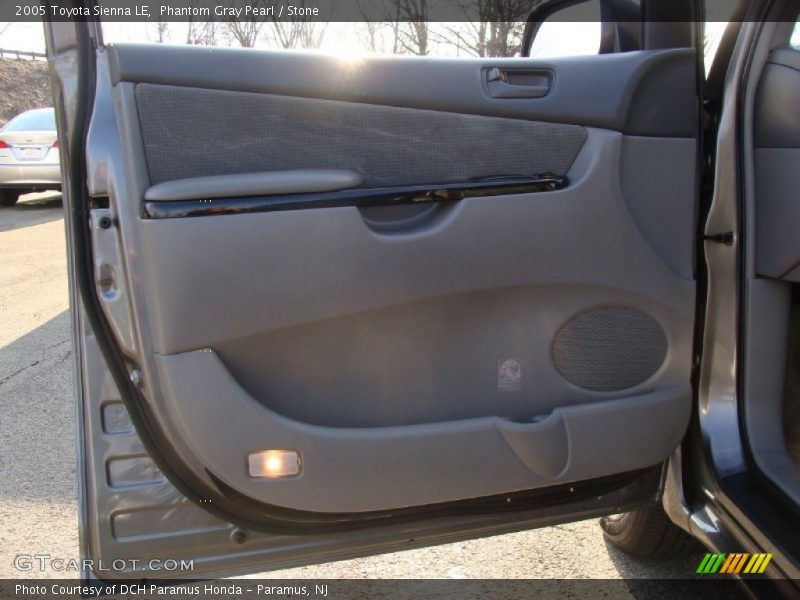 Phantom Gray Pearl / Stone 2005 Toyota Sienna LE