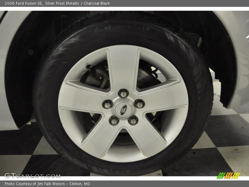 Silver Frost Metallic / Charcoal Black 2006 Ford Fusion SE