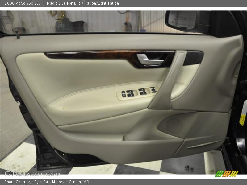 Magic Blue Metallic / Taupe/Light Taupe 2006 Volvo S60 2.5T