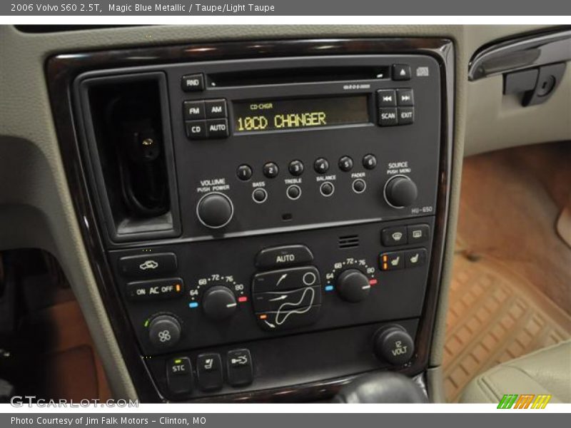 Magic Blue Metallic / Taupe/Light Taupe 2006 Volvo S60 2.5T