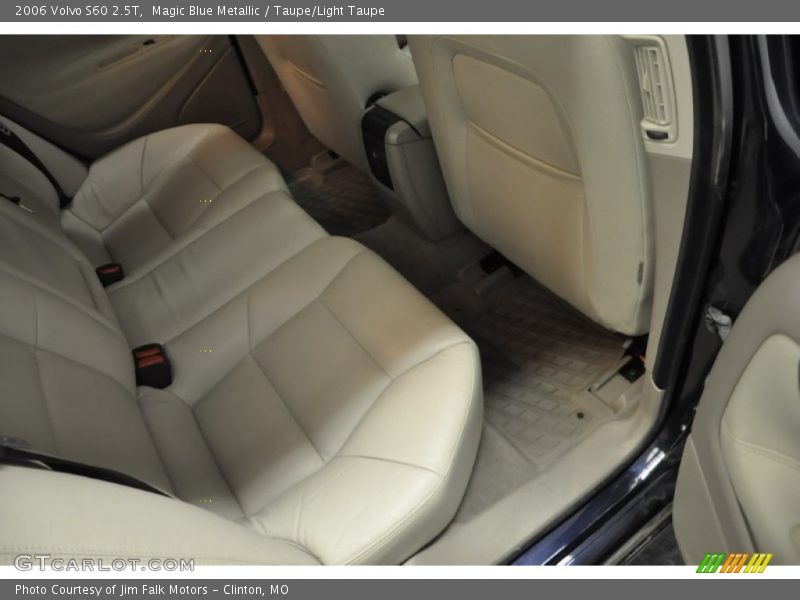 Magic Blue Metallic / Taupe/Light Taupe 2006 Volvo S60 2.5T