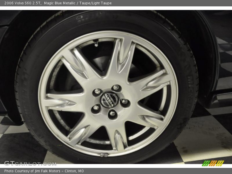Magic Blue Metallic / Taupe/Light Taupe 2006 Volvo S60 2.5T