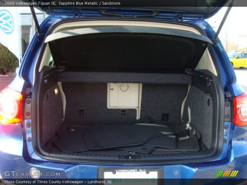 Sapphire Blue Metallic / Sandstone 2009 Volkswagen Tiguan SE