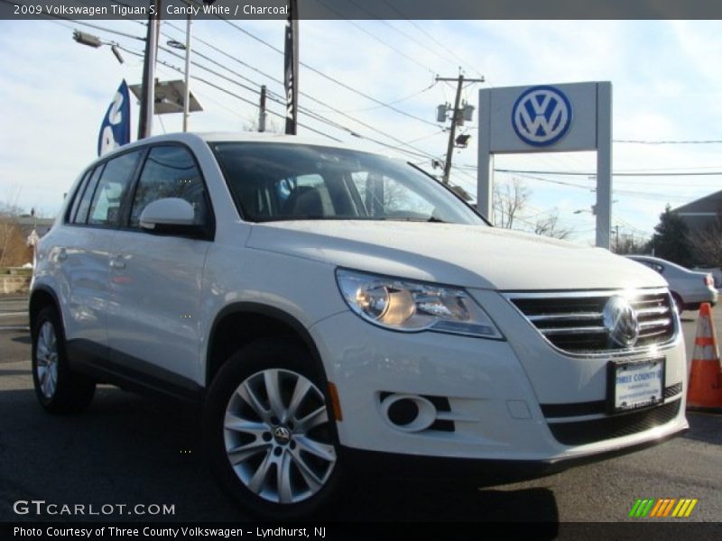Candy White / Charcoal 2009 Volkswagen Tiguan S