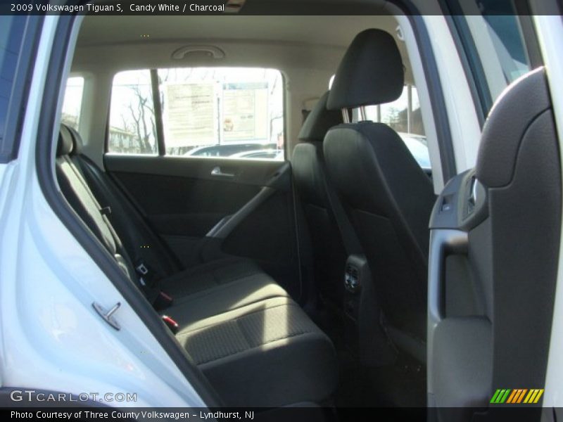 Candy White / Charcoal 2009 Volkswagen Tiguan S