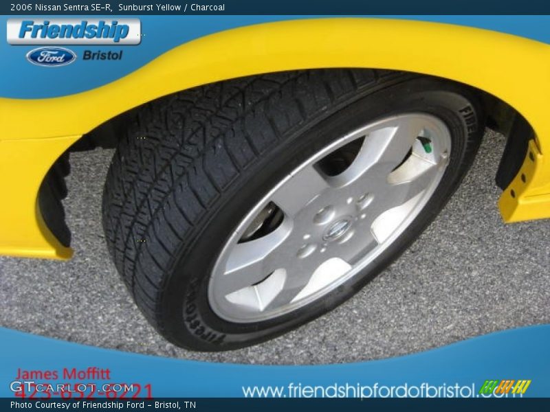 Sunburst Yellow / Charcoal 2006 Nissan Sentra SE-R